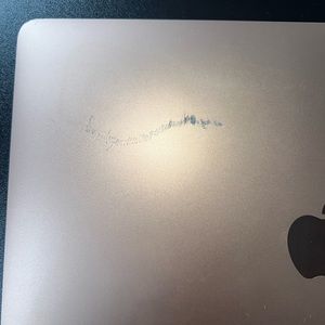Macbook air 13” rose gold